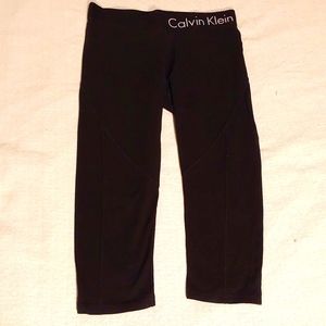 Calvin Klein Performance Capri Athletic Wear Medium Black
